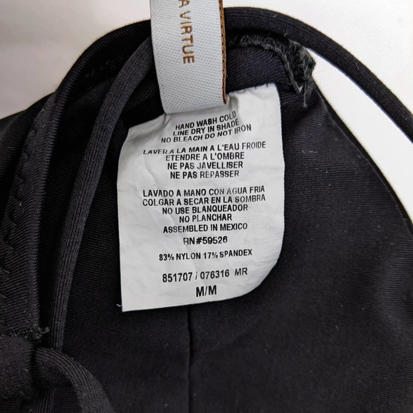 Becca Size M Womens Double Tie Front One-Piece Swimsuit In Black - Picture 7 of 7